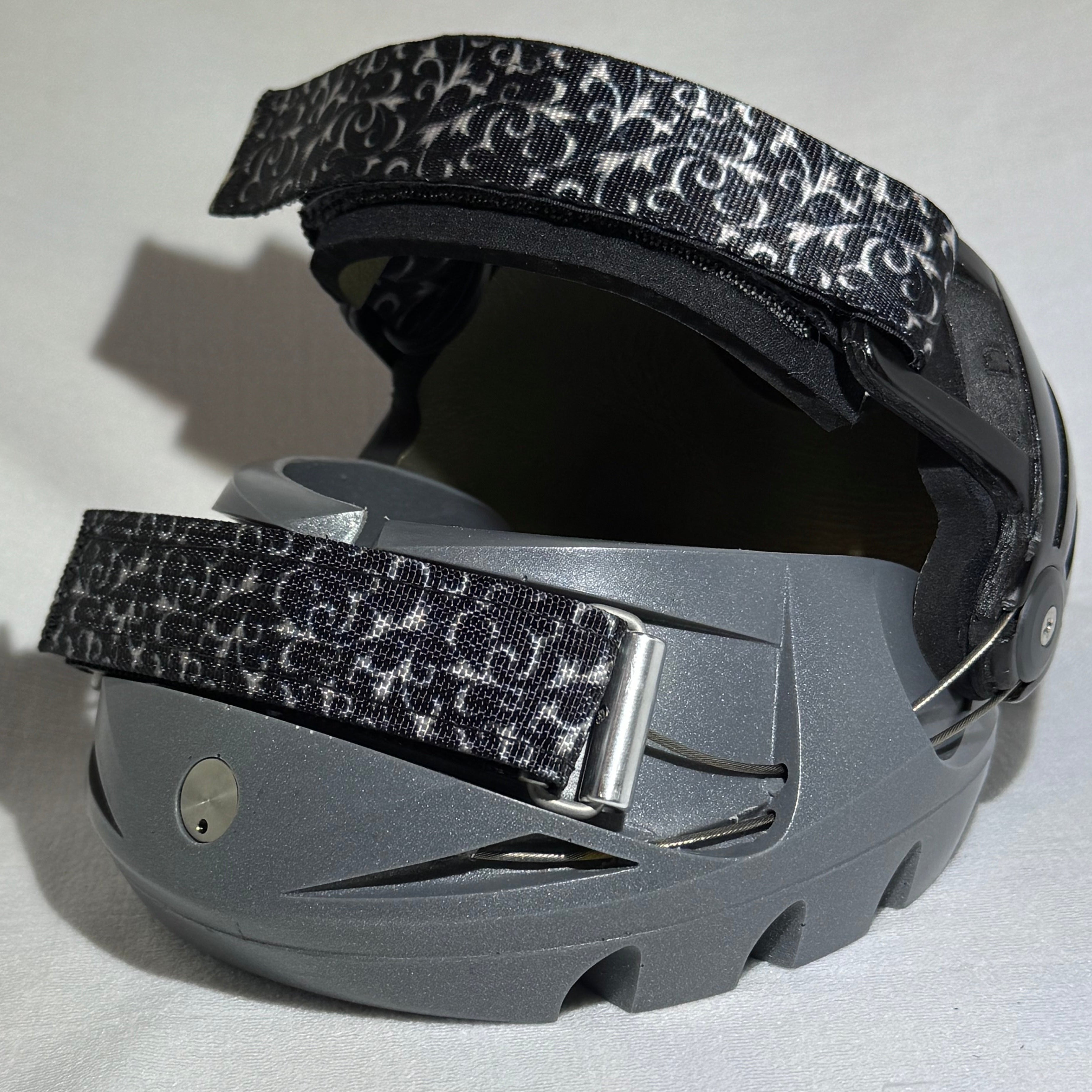 Renegade® Viper Vivid™ Hoof Boot - Silver Streak