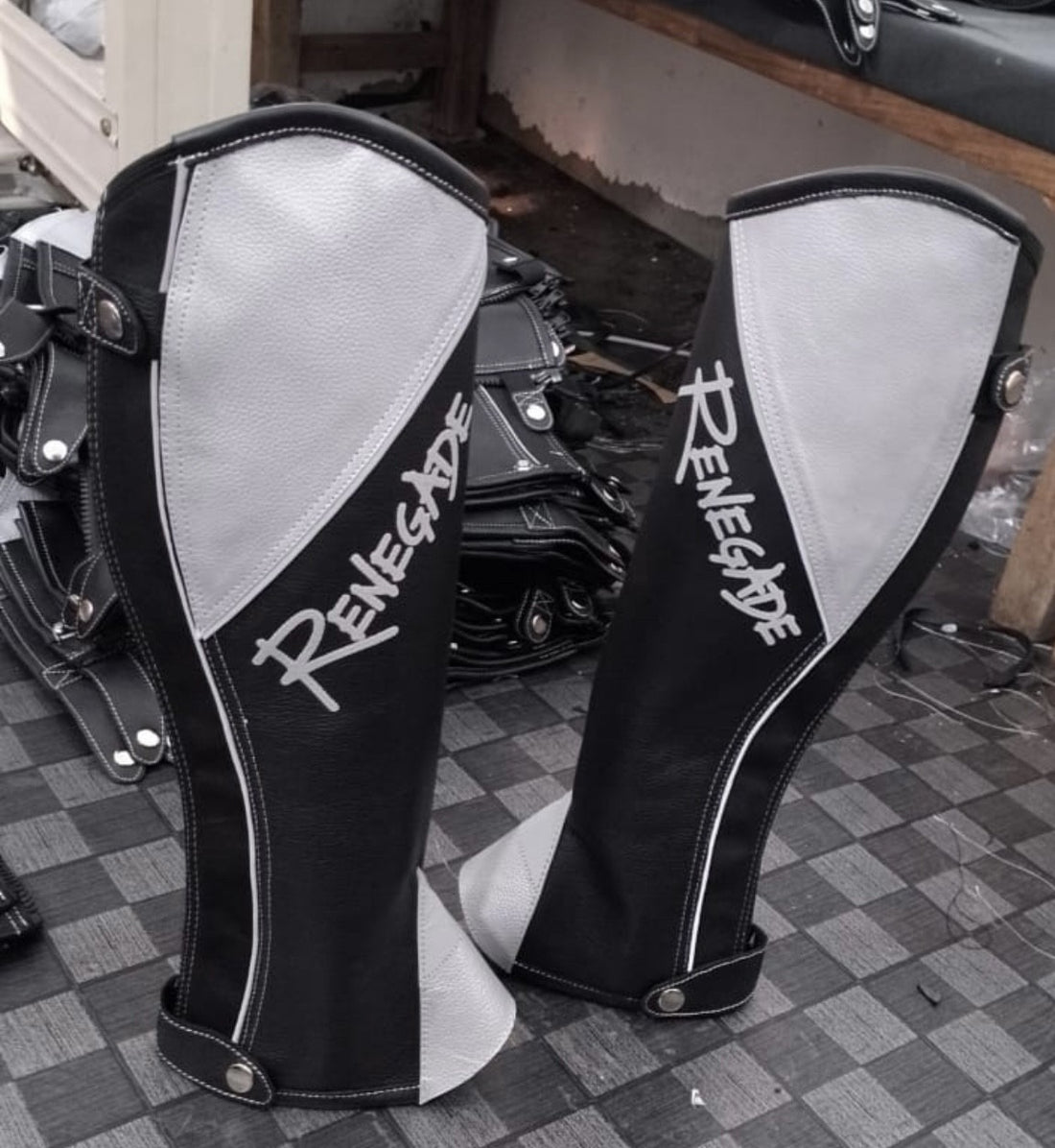 Renegade® Leder-Halbchaps